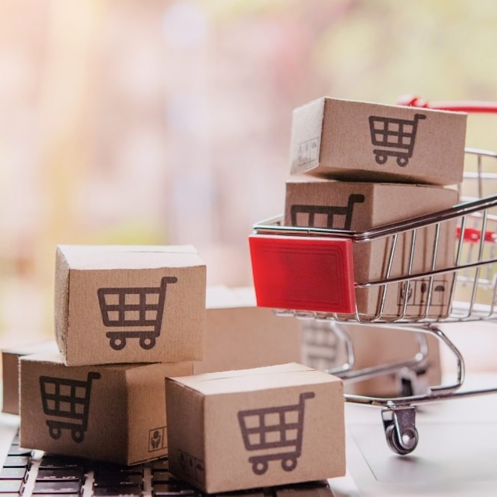 Tiendas virtuales: Conoce los dos titanes en este mercado