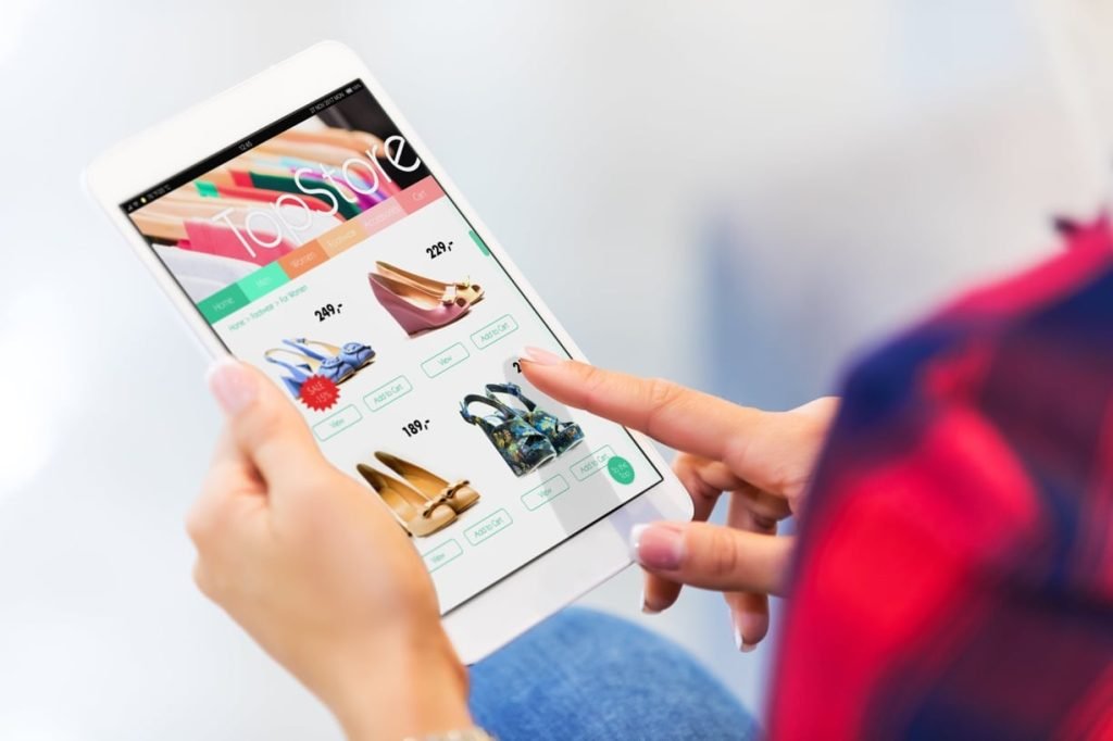 Importancia de la colaboración entre tiendas virtuales y agencias de marketing